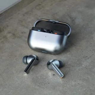 هدفون بلوتوثی سامسونگ مدل Galaxy Buds3 Pro دارای نویز کنسلینگ فعال (ANC)، درگاه شارژ USB T 102475861